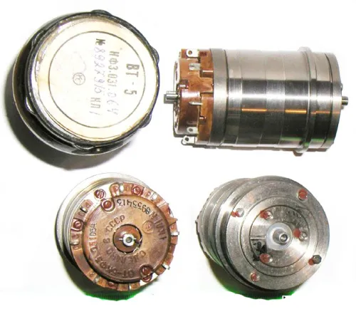 ВТП-4П КФ.3.010.045-01 кл.0,5 фото ВТП-4П КФ.3.010.045-01 кл.0,5 Вращающиеся трансформаторы фото